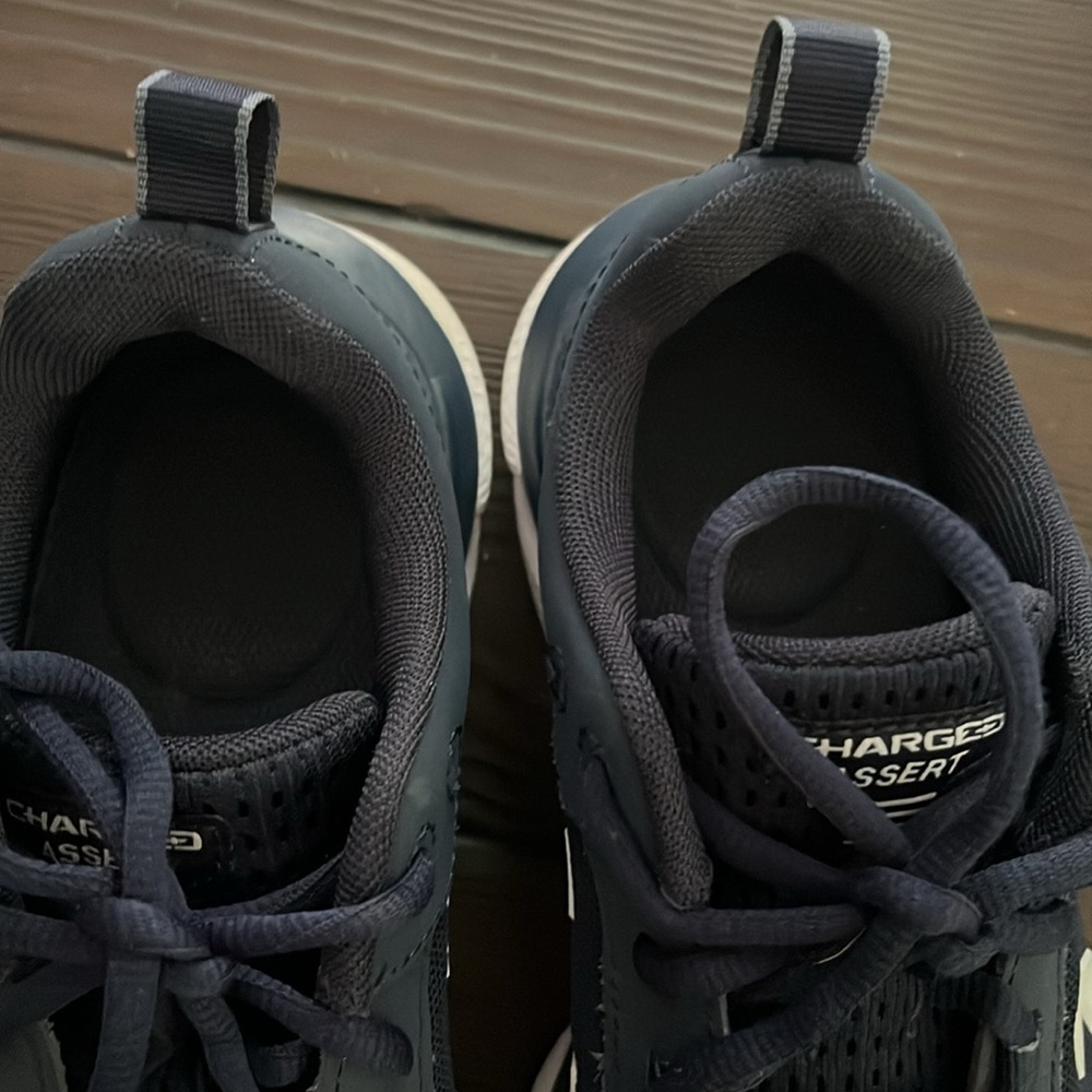 Under Armour sneakers in navy and white - Picture 11 of 11